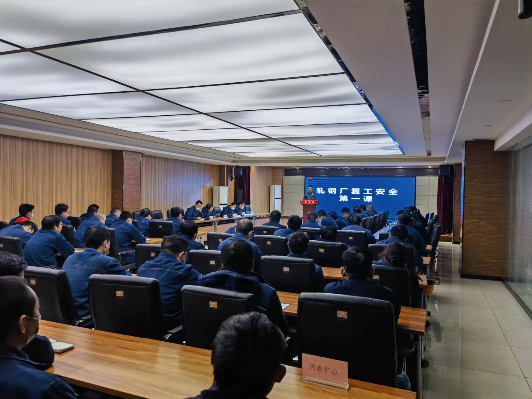 鐗瑰埗鈥滃畨鍏ㄥ椁愨€� 鎿扮穵寰�(f霉)宸ュ京(f霉)鐢�(ch菐n)鈥滃畨鍏ㄩ枼鈥�
