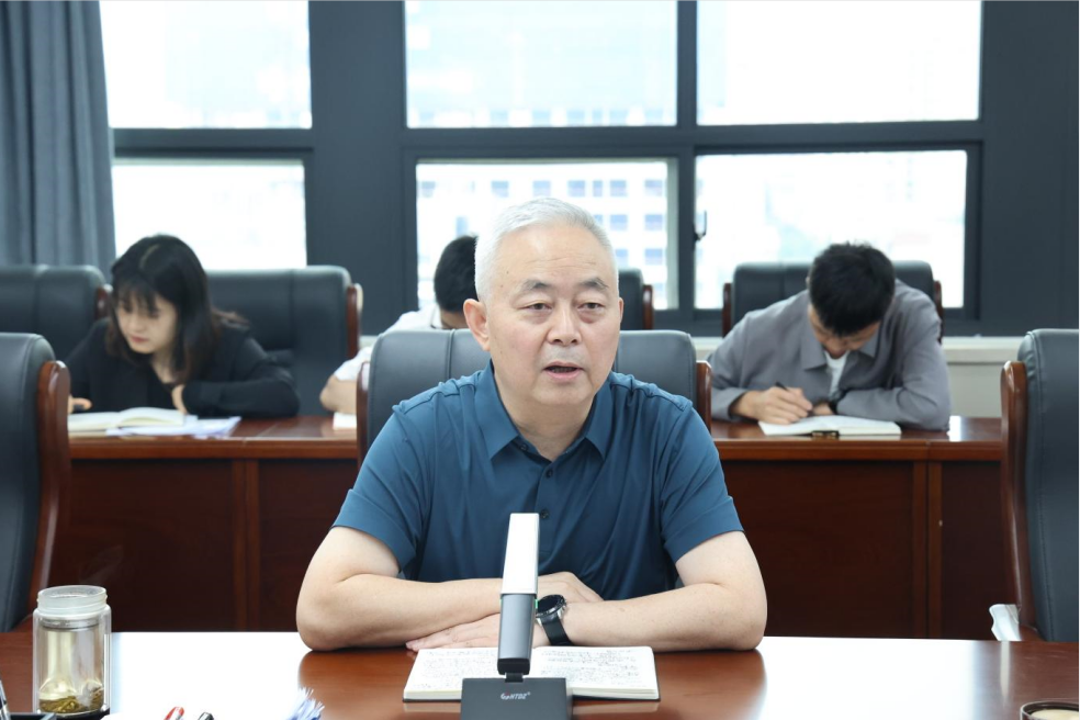 陜鋼集團(tuán)召開2023年上半年競爭力藍(lán)皮書發(fā)布暨經(jīng)營效果提升專題會(huì)