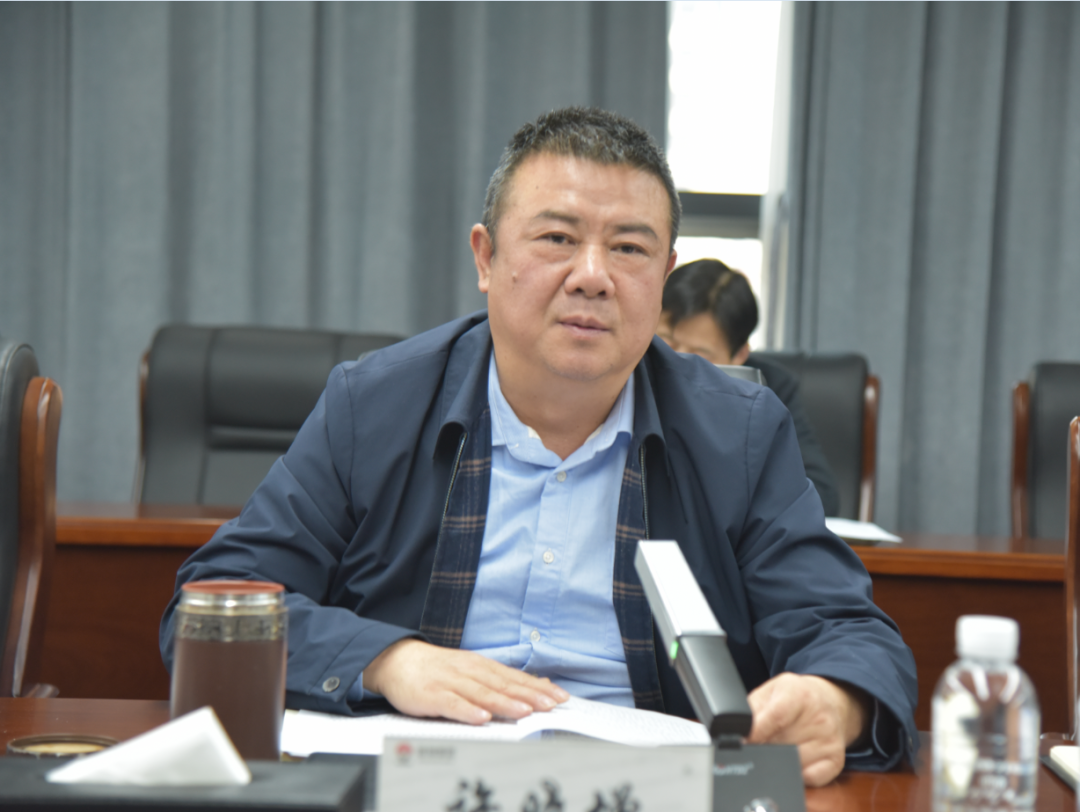 陜鋼集團(tuán)黨委理論學(xué)習(xí)中心組學(xué)習(xí)中央經(jīng)濟(jì)工作會(huì)議精神、陜西省委十四屆五次全會(huì)暨省委經(jīng)濟(jì)工作會(huì)議精神