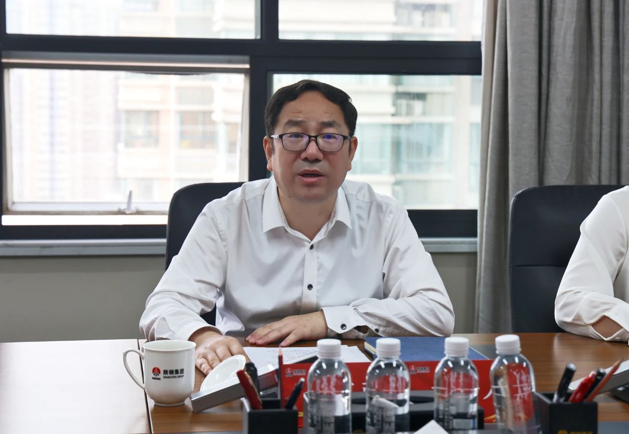 致敬勞模先進(jìn) 凝聚榜樣力量——陜鋼集團(tuán)召開勞模工匠座談會