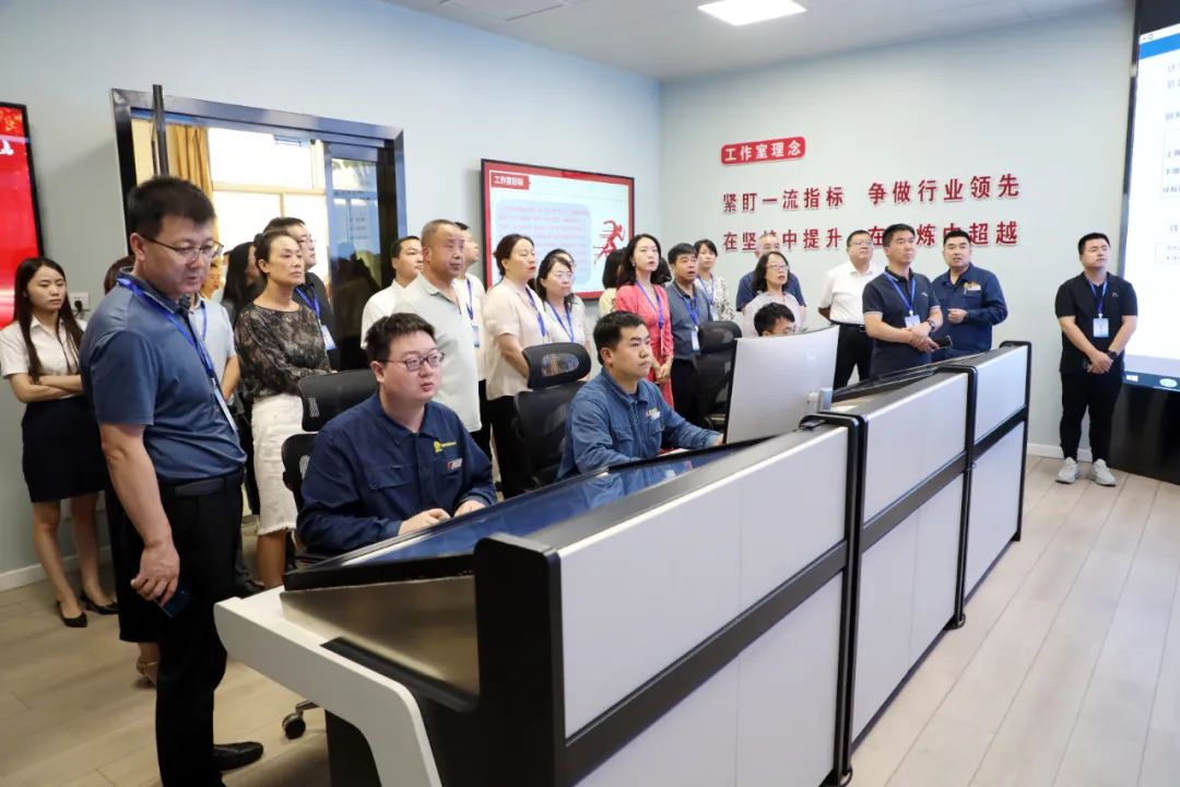 陜西省縣（區(qū)）產(chǎn)業(yè)工人隊伍建設改革現(xiàn)場觀摩團走進陜鋼集團龍鋼公司