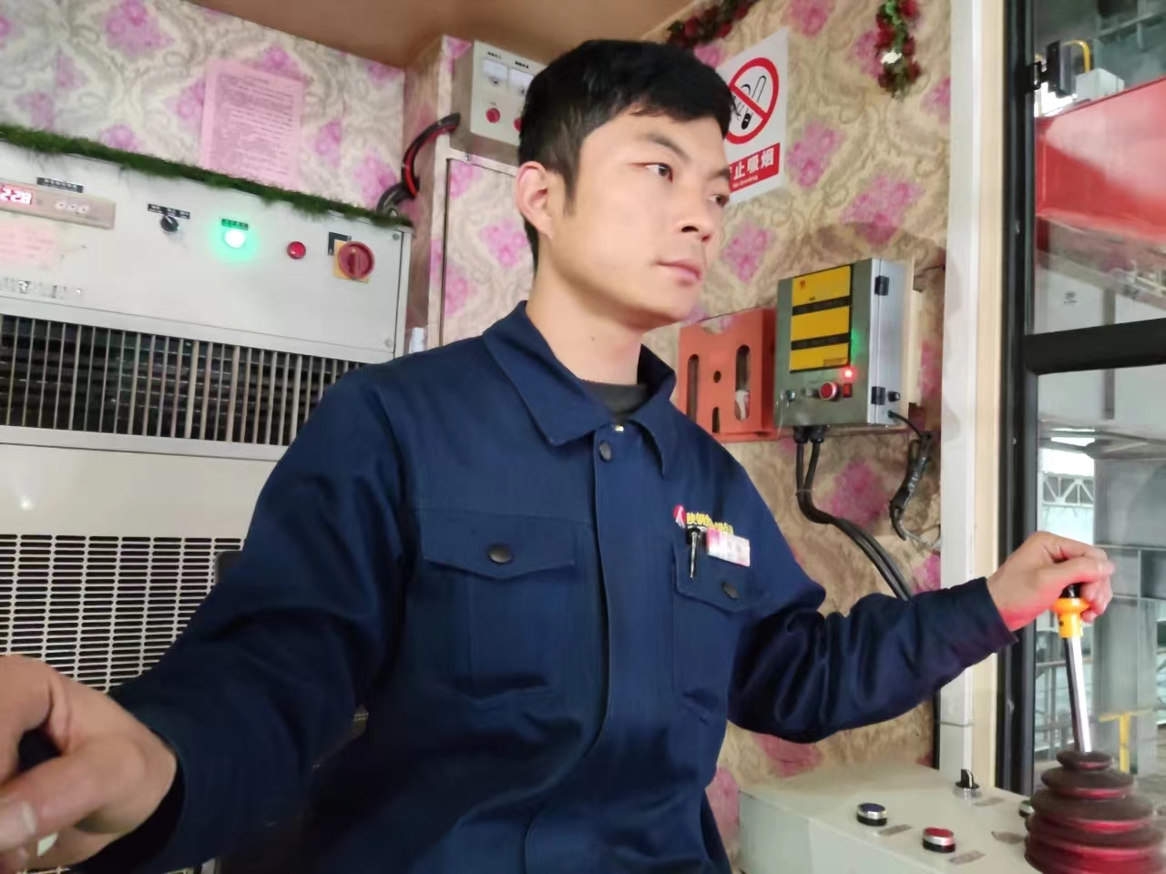 高溫？酷暑？鋼鐵人來(lái)戰(zhàn)！