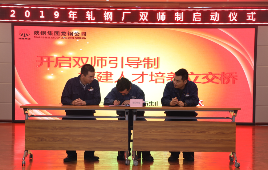 多舉措筑牢人才隊伍建設網(wǎng)
